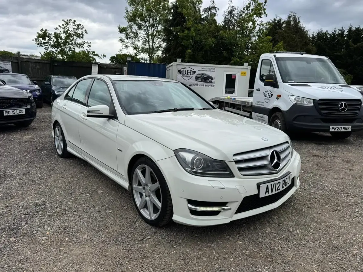 Gebraucht Mercedes C180 2012 Weiß Limousine