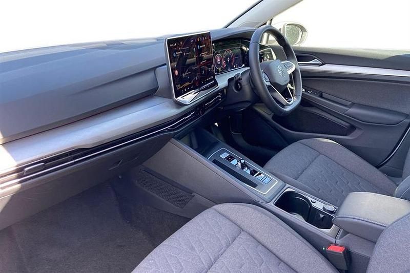 Used VW Golf VIII Match 150 HP (110 kW) 2025 Pure white Hatchback