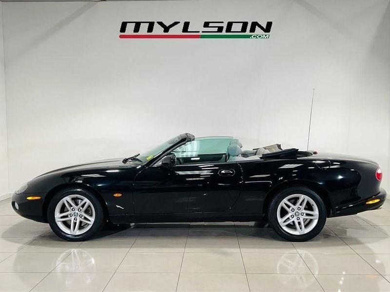 Used Jaguar XK 300 HP (220 kW) 2003 Black Cabriolet