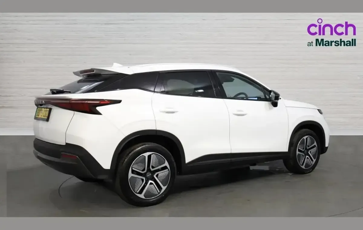 Used Omoda 5 155 kW (211 HP) 2025 White SUV