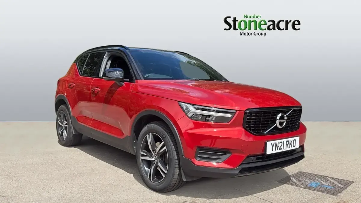Used Volvo XC40 R-Design 163 HP (119 kW) 2021 SUV