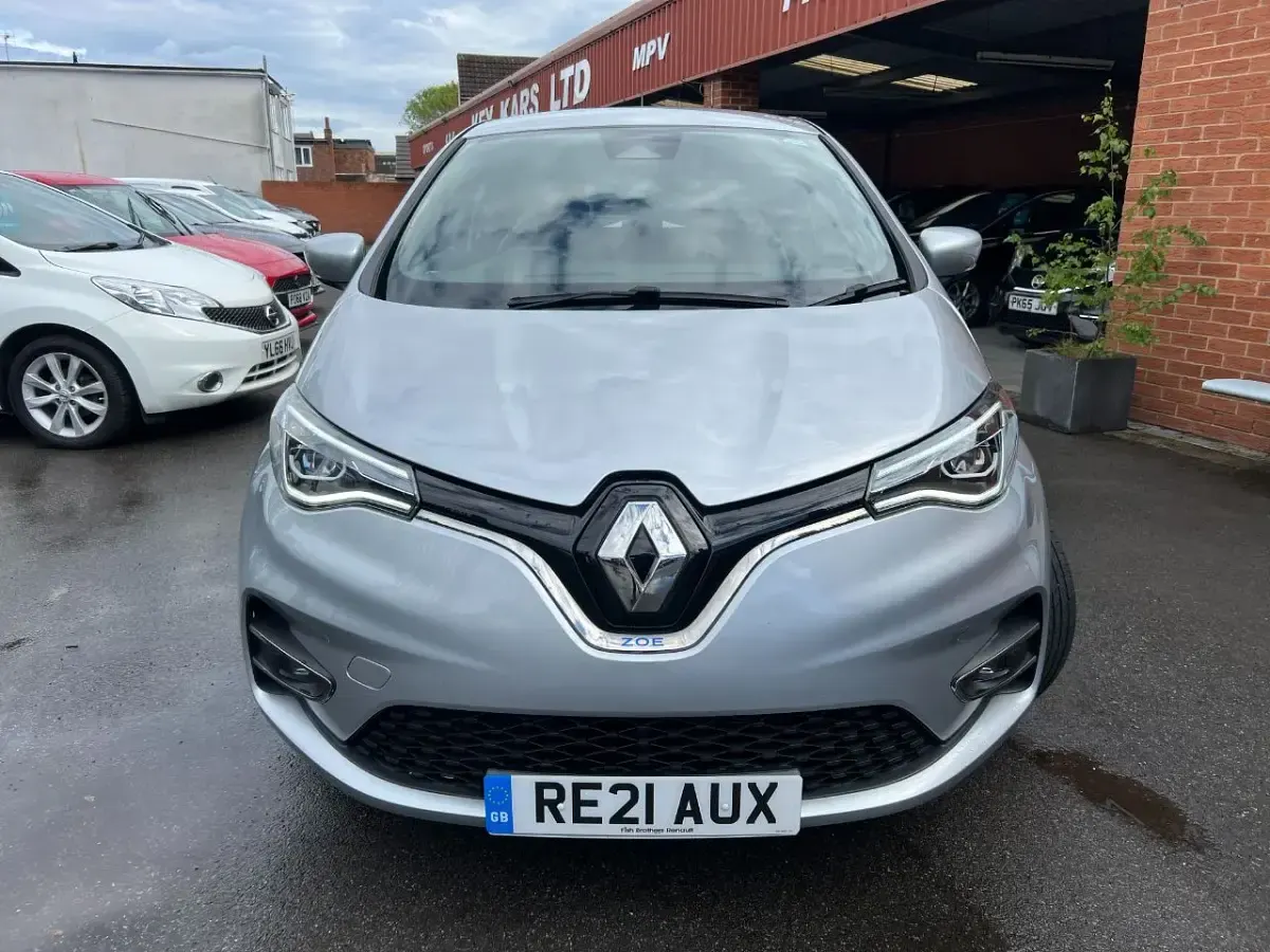 Used Renault Zoe Iconic 100 kW (136 HP) 2021 Grey Hatchback