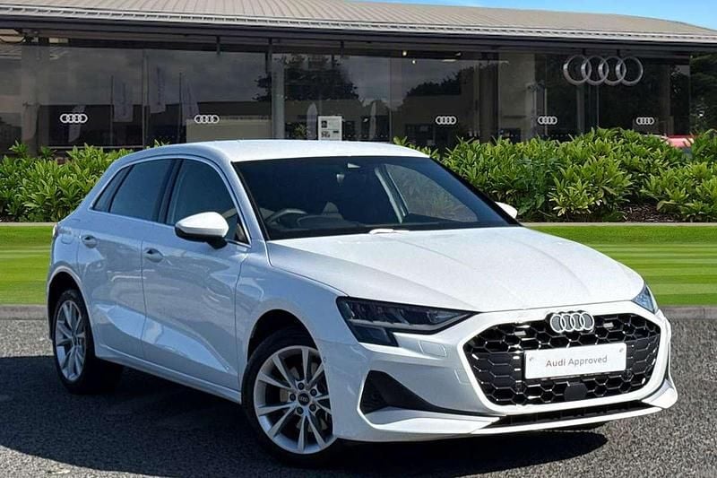 White Used 2025 Audi A3 e-tron Sport Hatchback | £28,399 (Fair price) - Image 1/4