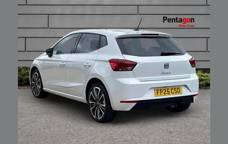 Used Seat Ibiza XCELLENCE Lux 113 HP (83 kW) 2025 White Hatchback