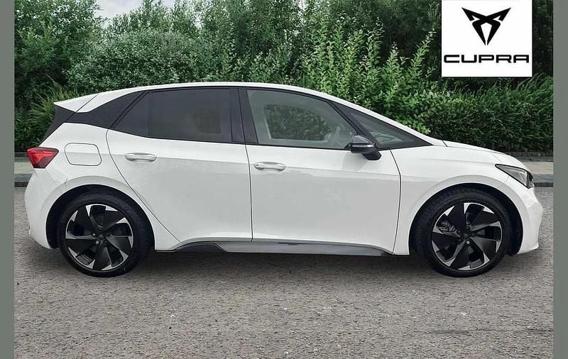 Used Cupra Born e-Boost 169 kW (231 HP) 2025 White Hatchback
