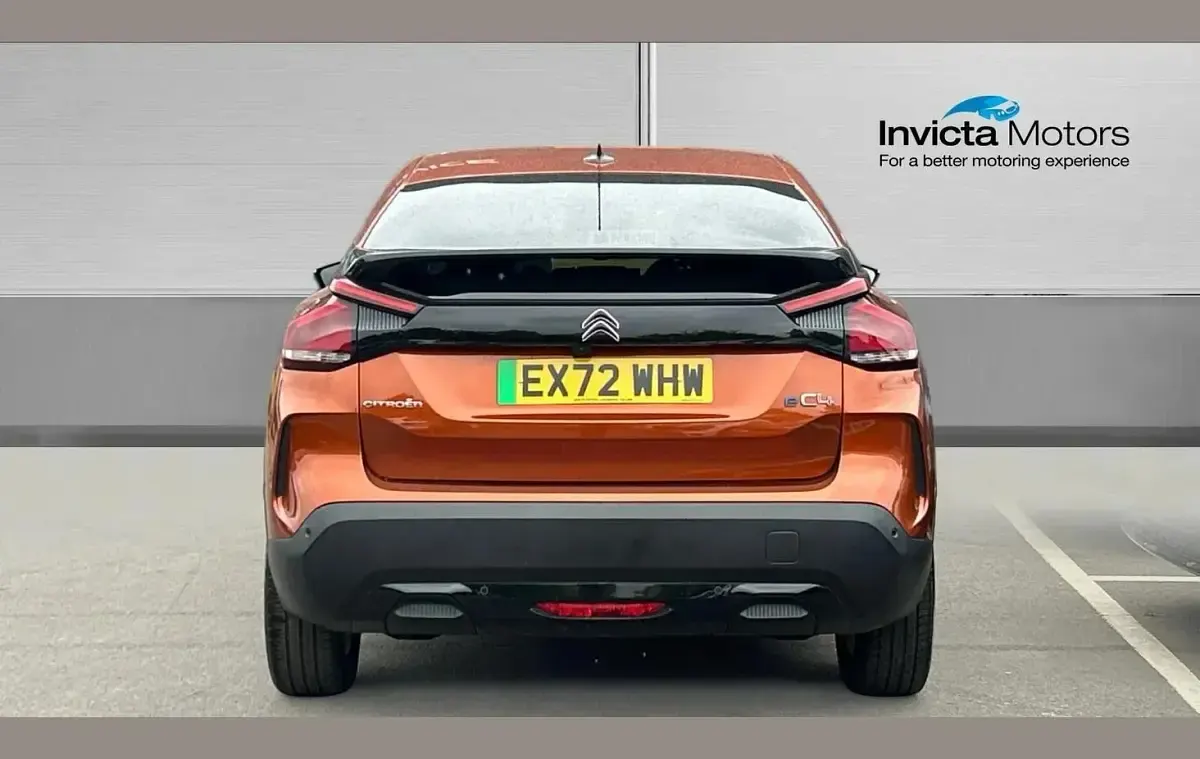 Used Citroën e-C4 Shine 100 kW (136 HP) 2023 Brown Hatchback