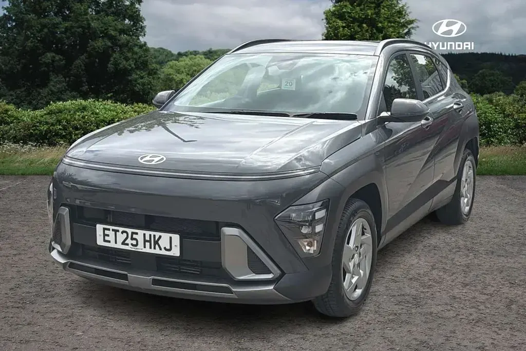 Used Hyundai Kona Advanced 135 HP (99 kW) 2025 Grey SUV