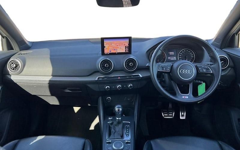 Used Audi Q2 S-Line 150 HP (110 kW) 2019 White SUV