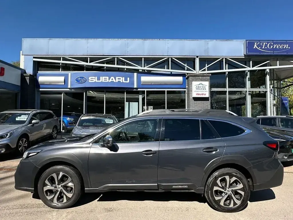 Used Subaru Outback 169 HP (124 kW) 2022 Grey Estate