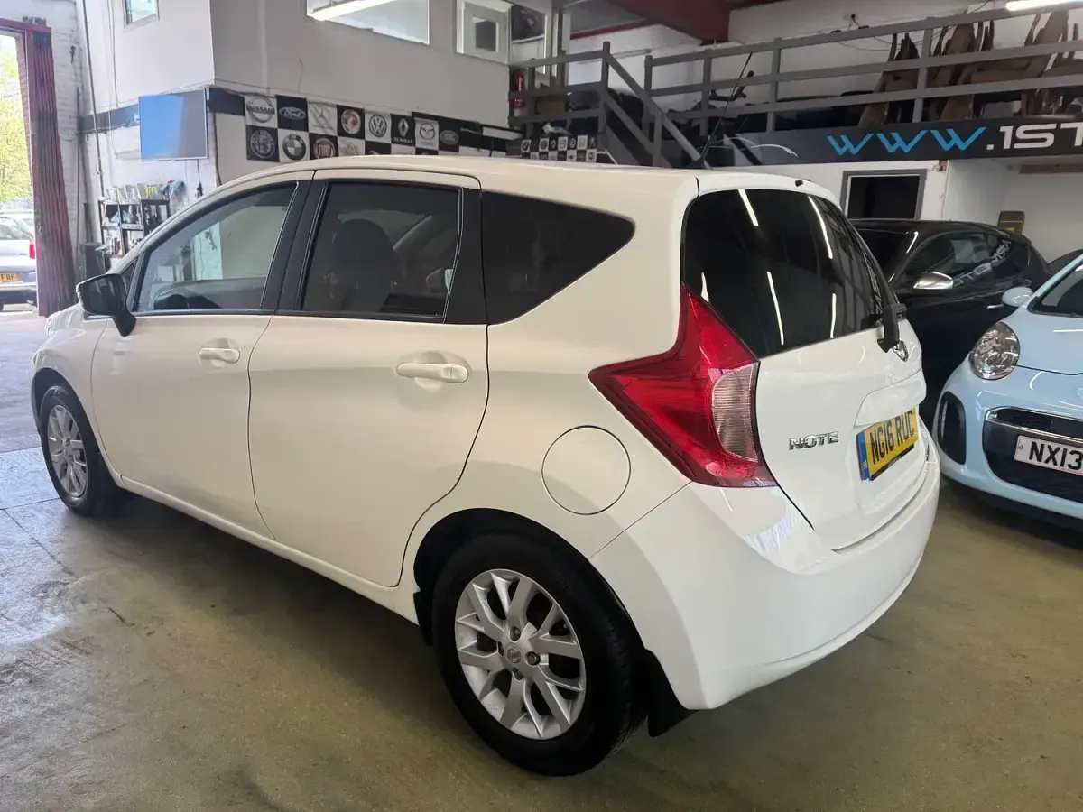 Used Nissan Note Acenta 90 HP (66 kW) 2016 White Hatchback