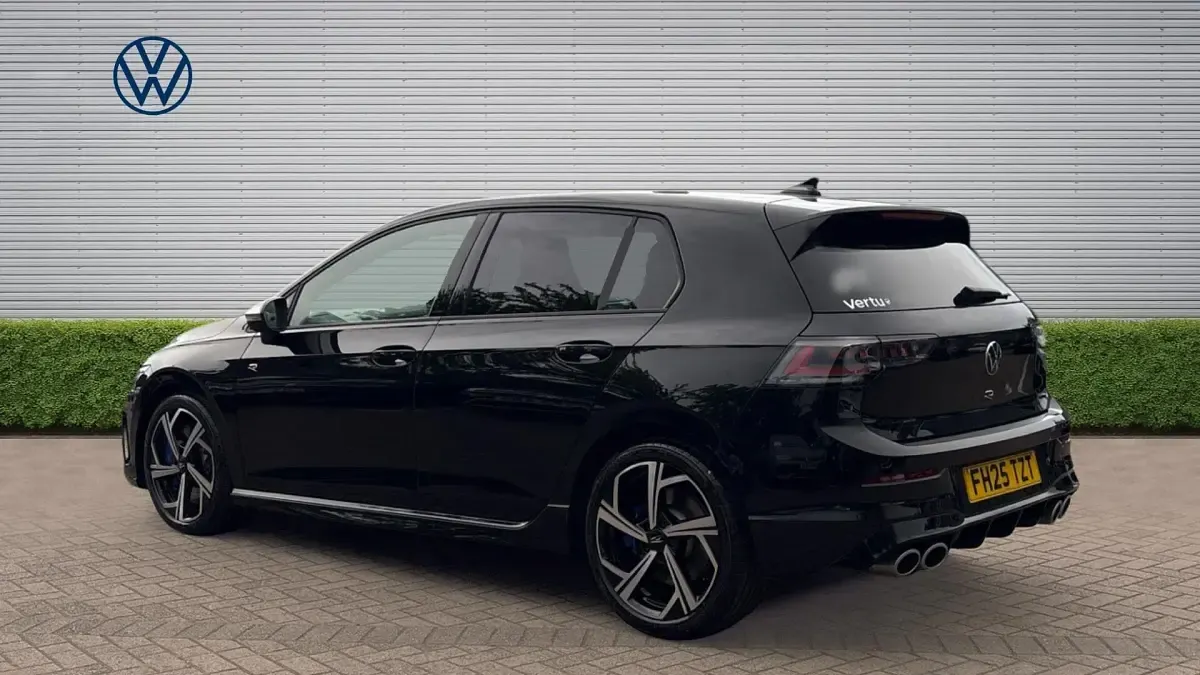 Second-hand VW Golf VIII R 333 CP (244 kW) 2024 Other Hatchback