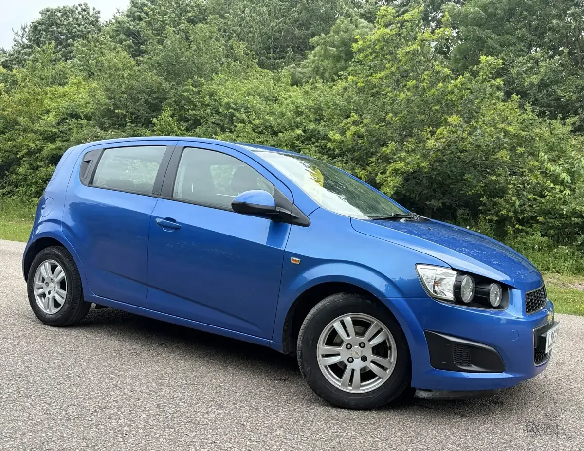 Used Chevrolet Aveo LT 2012 Blue Hatchback