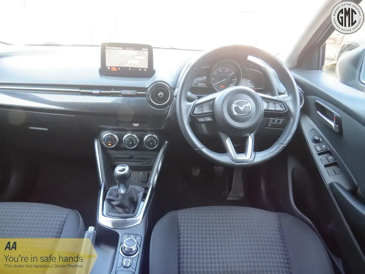 Used Mazda 2 Inclusive 90 HP (66 kW) 2018 Silver Hatchback
