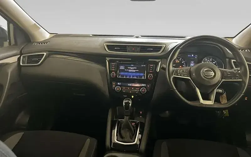 Used Nissan Qashqai Acenta Premium 160 HP (117 kW) 2021 Grey SUV