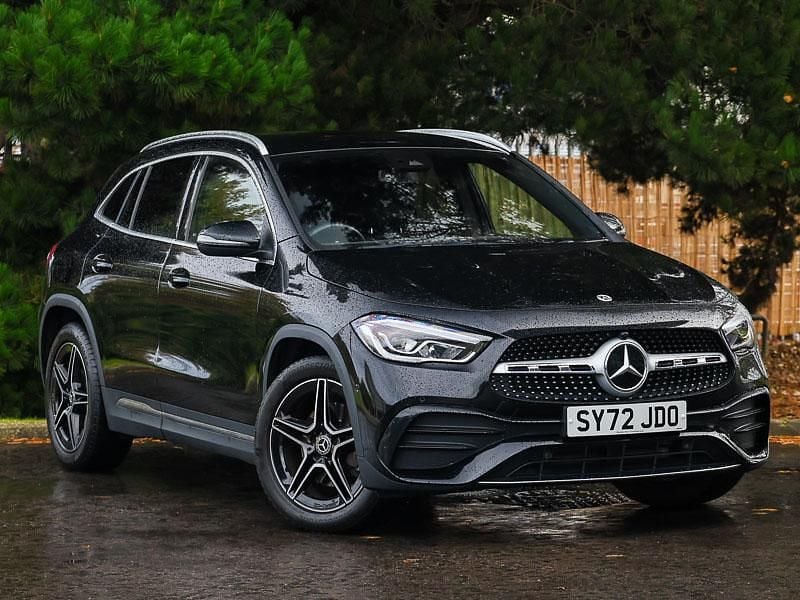 Black Used 2022 Mercedes GLA200 Executive SUV | £28,698 (Fair price) - Image 1/4