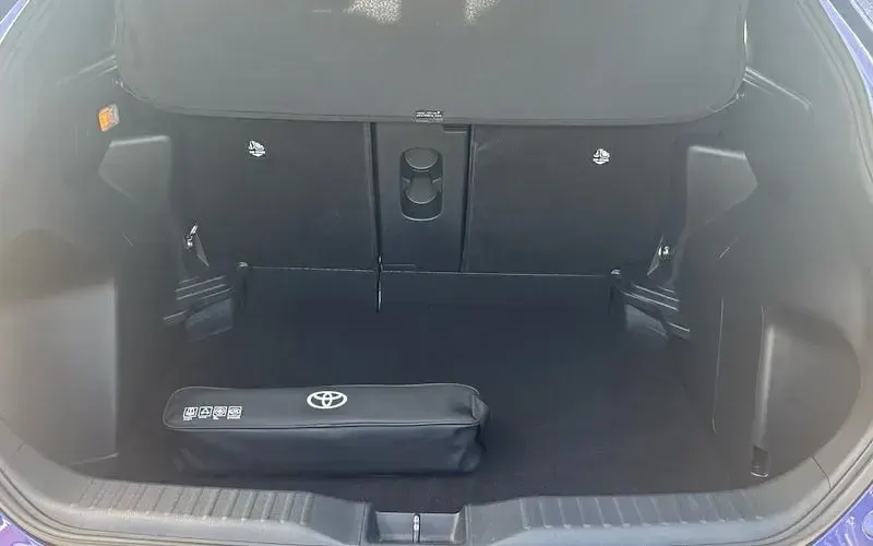 Used Toyota Yaris Hybrid Design 116 HP (85 kW) 2026 Estate