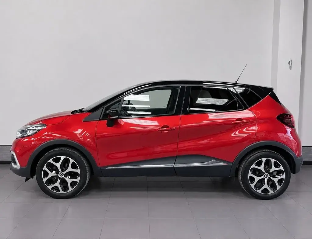 Used Renault Captur GT-Line 90 HP (66 kW) 2019 Red/black SUV