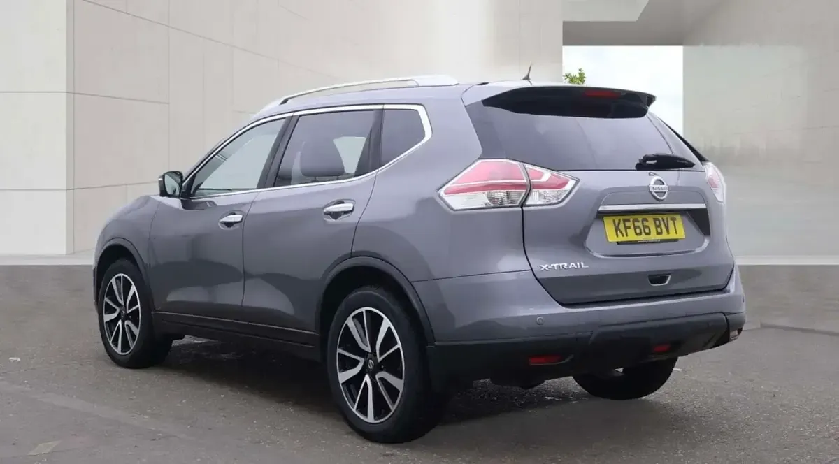 Used Nissan X-Trail Tekna 130 HP (95 kW) 2017 Grey SUV