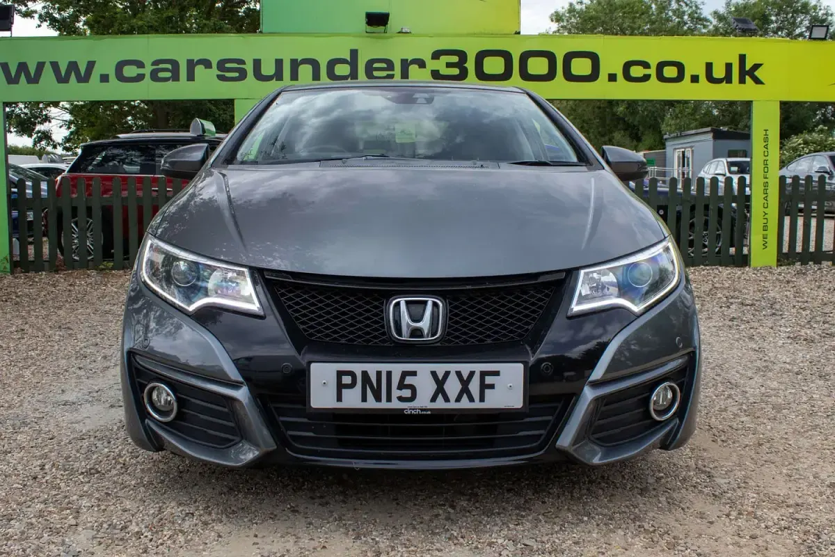 Used Honda Civic SE Plus 100 HP (73 kW) 2015 Grey Hatchback