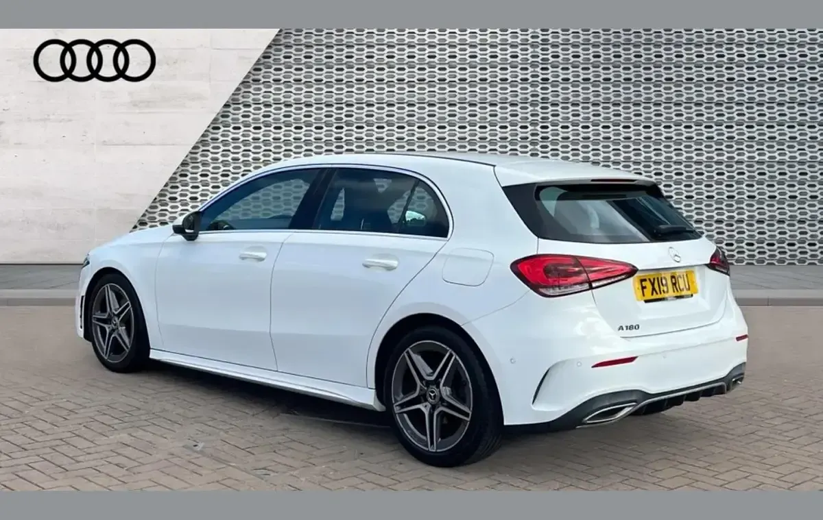 Used Mercedes A180 Executive 134 HP (98 kW) 2019 White Hatchback