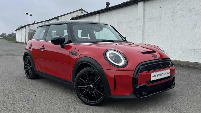 Used Mini Cooper S Exclusive 176 HP (129 kW) 2023 Red Hatchback
