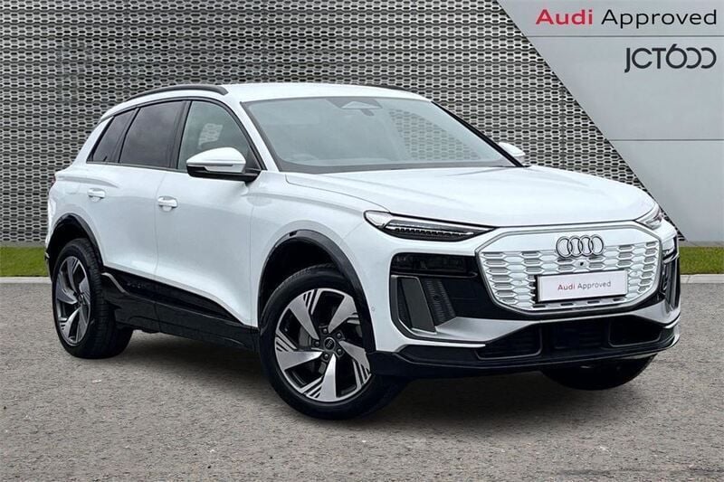White New 2025 Audi Q6 e-tron S-Line SUV | £53,000 - Image 1/4