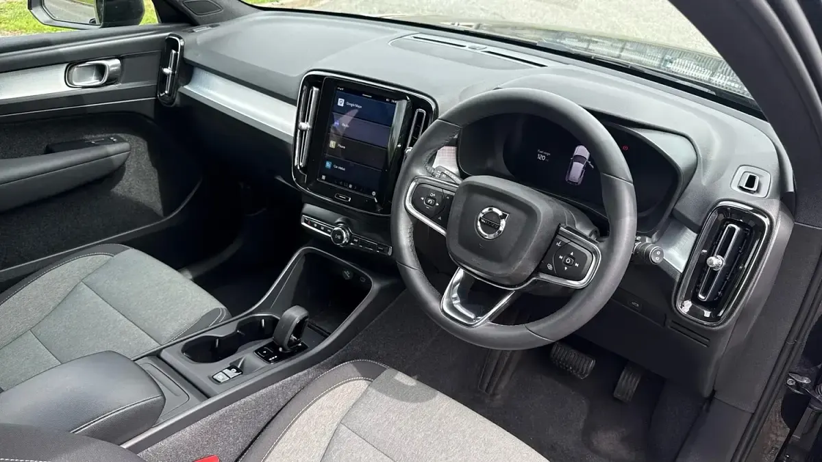 Used Volvo XC40 Core 2023 Black SUV