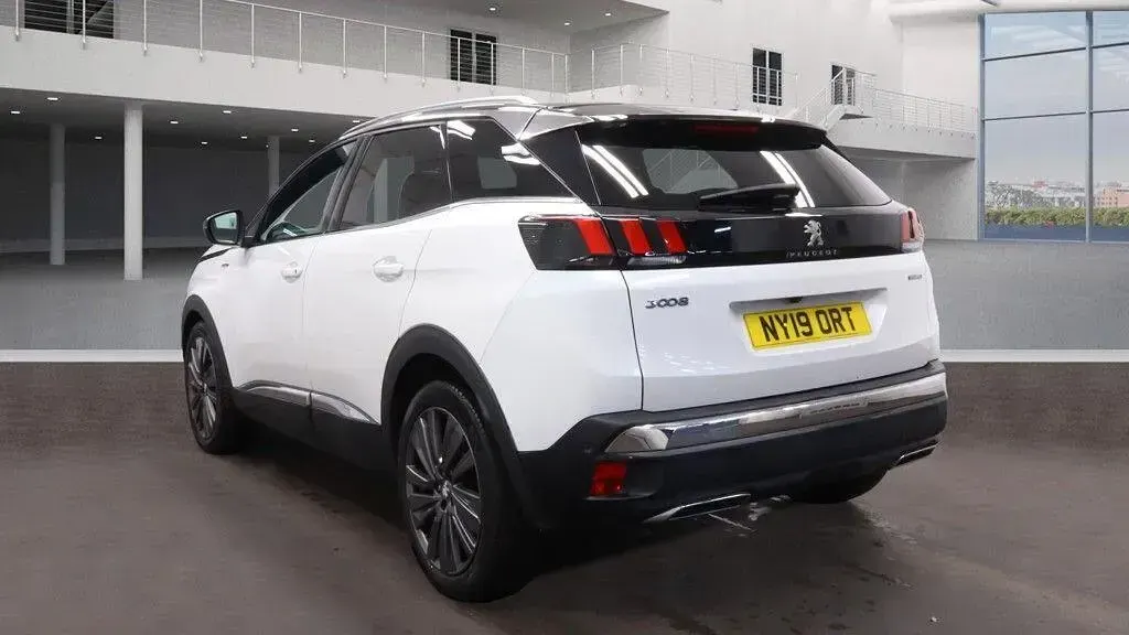 Used Peugeot 3008 Premium 2019 White SUV