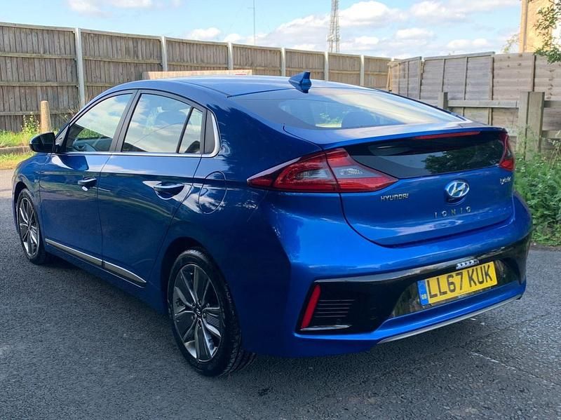 Used Hyundai Ioniq Premium SE 141 HP (103 kW) 2017 Blue Hatchback