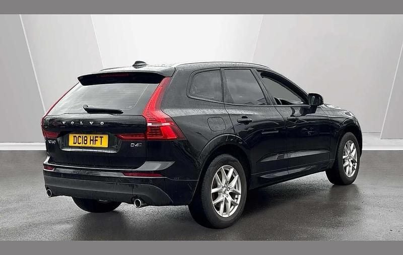 Used Volvo XC60 Momentum 188 HP (138 kW) 2018 Black SUV
