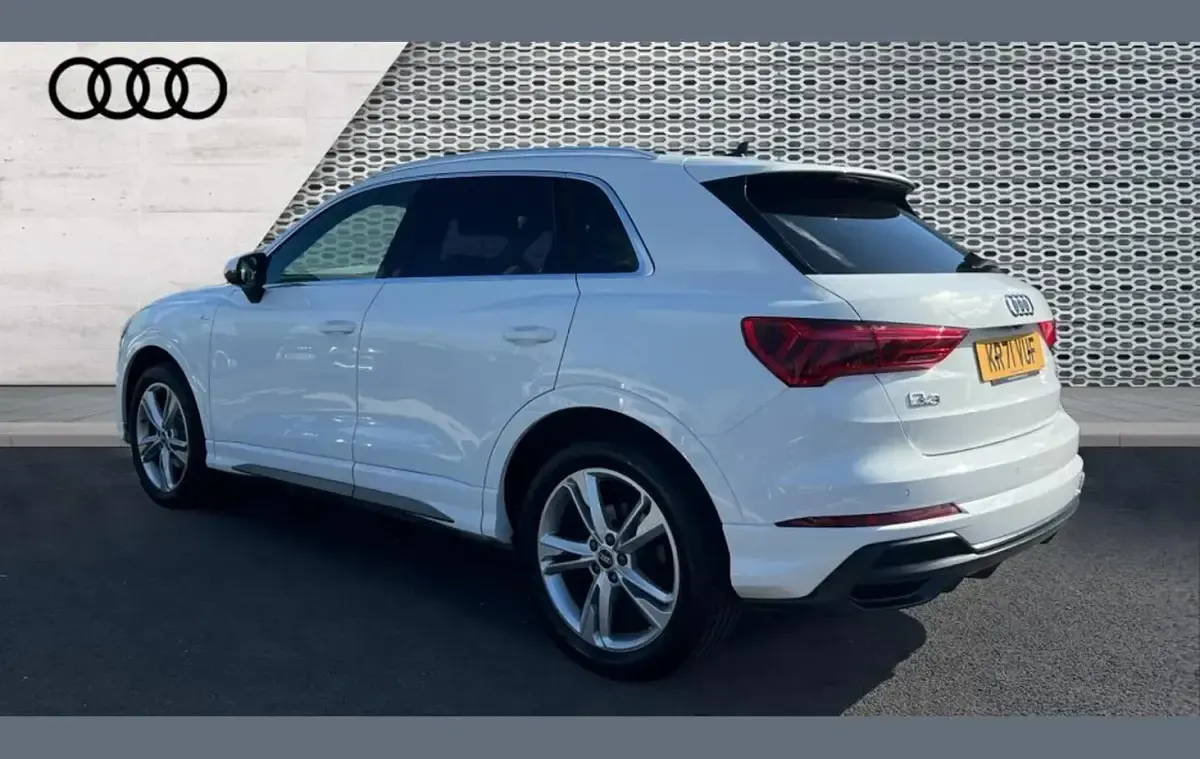 Used Audi Q3 S-Line 150 HP (110 kW) 2022 White SUV