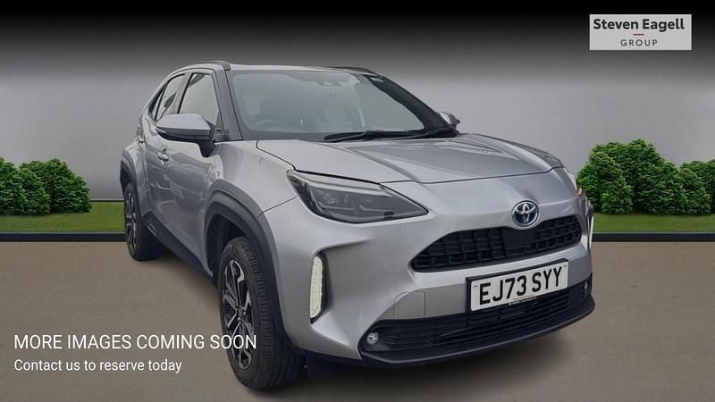 Used Toyota Yaris Hybrid Design 2023 Silver Hatchback