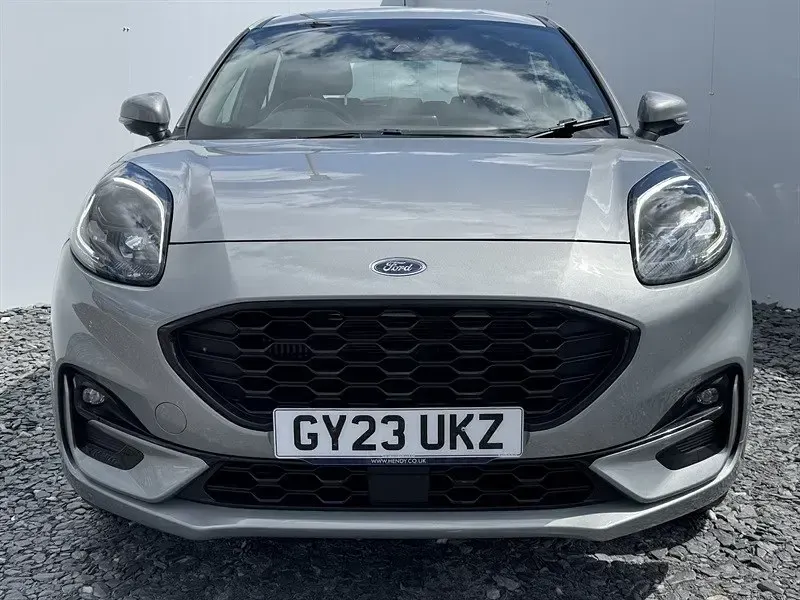 Używany Ford Puma ST-Line 125 KM (91 kW) 2023 Srebrny SUV