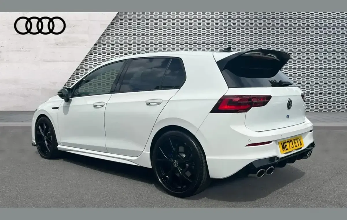 Used VW Golf VIII R 328 HP (241 kW) 2024 White Hatchback