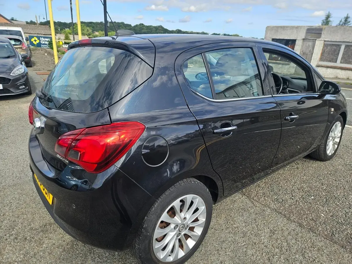 Used Vauxhall Corsa S 90 HP (66 kW) 2015 Black Hatchback