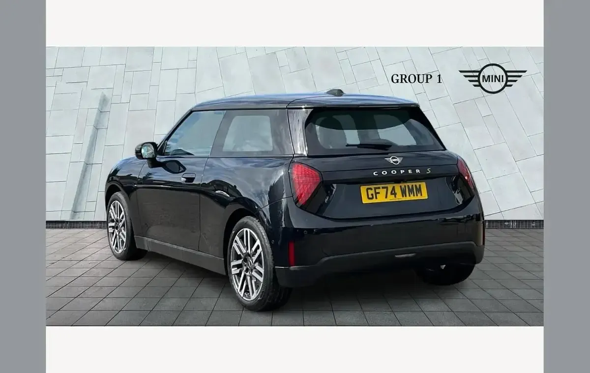 Used Mini Cooper Classic 160 kW (218 HP) 2025 Black Hatchback