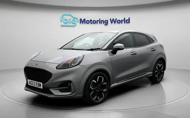 Usado Ford Puma ST-Line X 125 HP (91 kW) 2023 Prateado SUV
