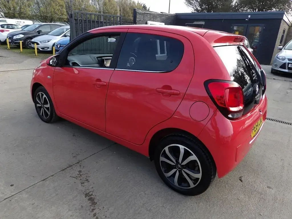 Used Citroën C1 Flair 68 HP (50 kW) 2014 Orange Hatchback