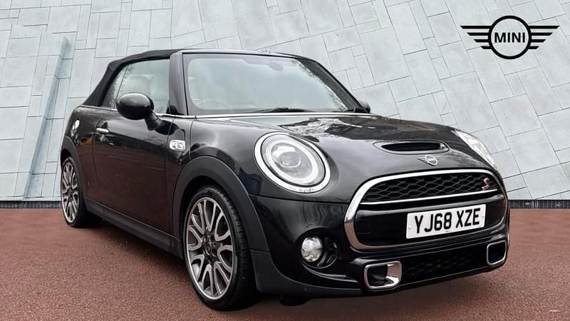Used Mini Cooper S 189 HP (139 kW) 2018 Black Hatchback
