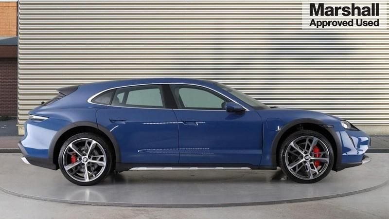 Used Porsche Taycan Cross Turismo 419 kW (571 HP) 2022 Blue Sedan