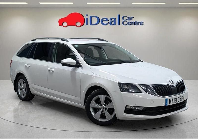 Begagnad Skoda Octavia SE Technology 115 HK (84 kW) 2018 Gul Kombi