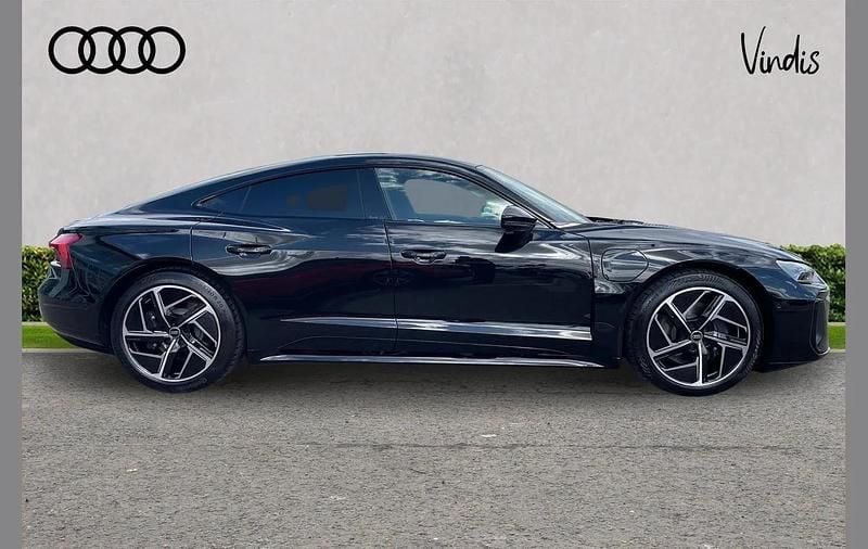 Used Audi e-tron GT quattro Comfort 364 kW (496 HP) 2025 Black Sedan