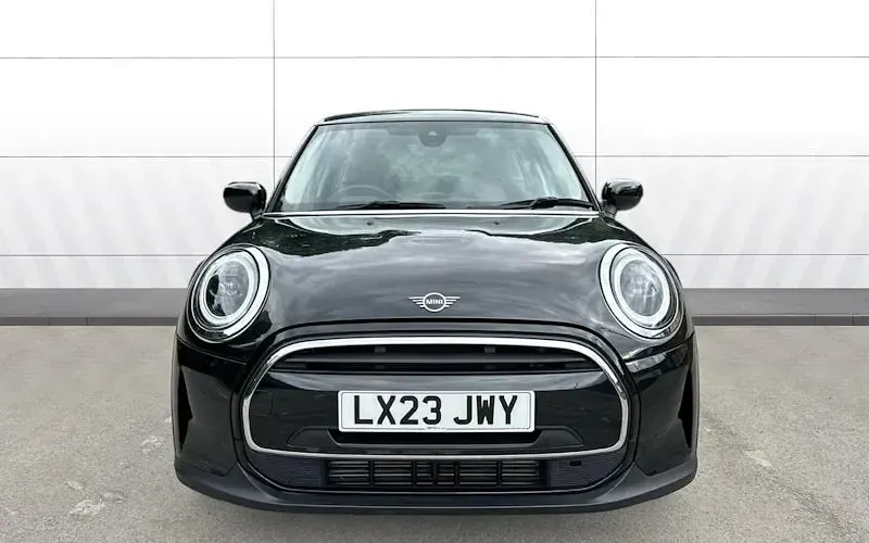 Used Mini Cooper Classic 156 HP (114 kW) 2022 Black Hatchback