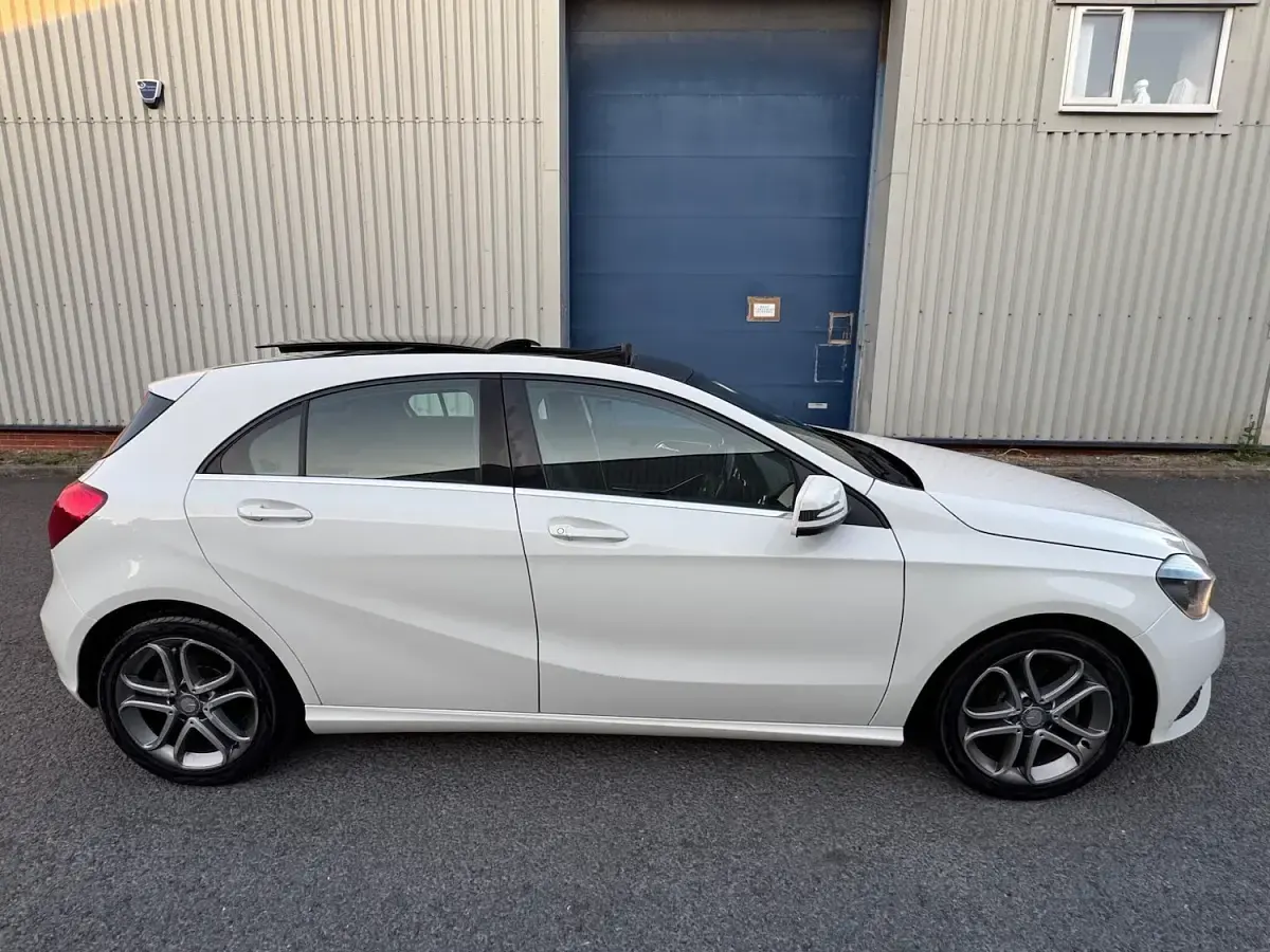 Used Mercedes A180 2014 White Hatchback