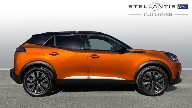 Used Peugeot e-2008 Premium 98 kW (134 HP) 2022 Orange SUV