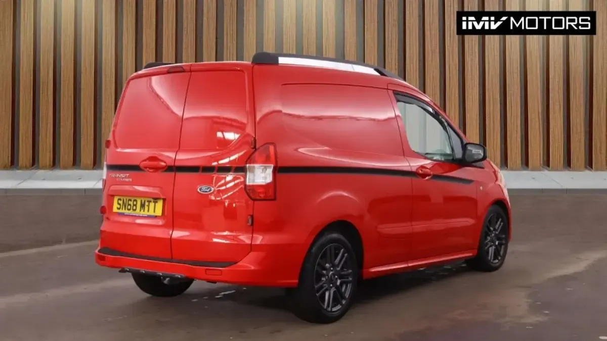 Used Ford Transit Sport 100 HP (73 kW) 2019 Red Van