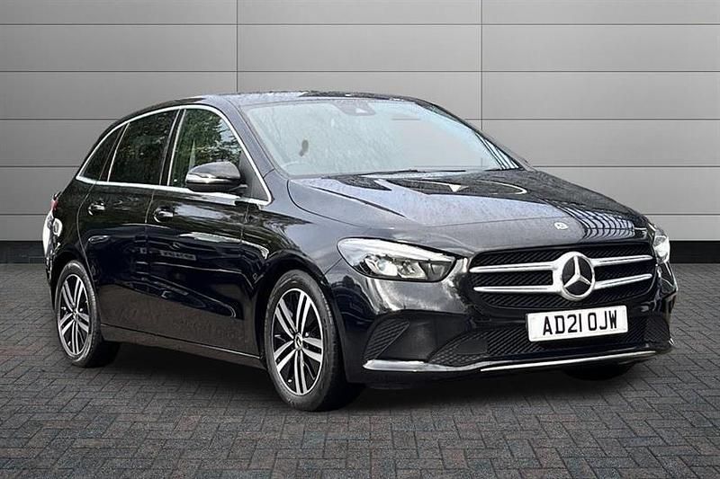 Cosmos black Used 2021 Mercedes B200 MPV | £15,850 (Good price) - Image 1/4