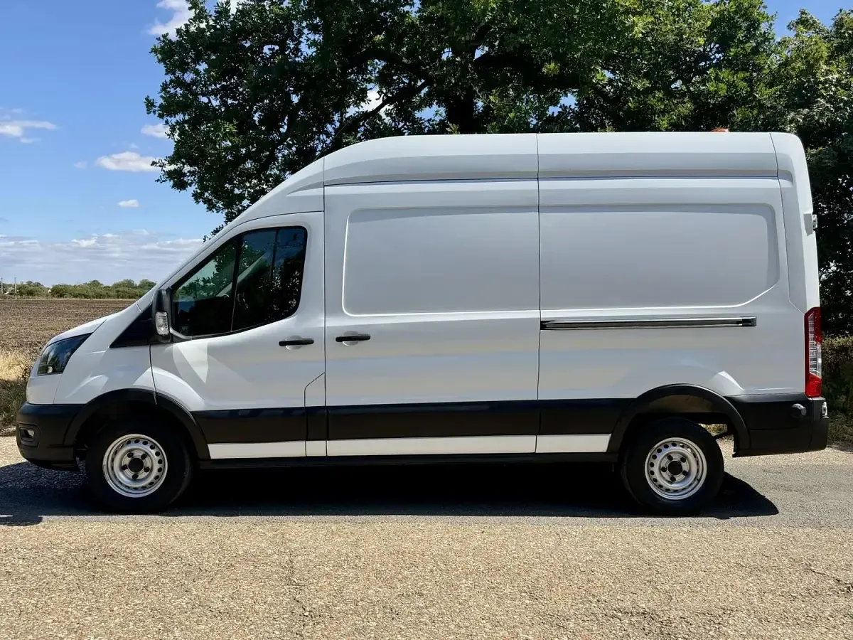 Used Ford Transit S 130 HP (95 kW) 2023 White Van