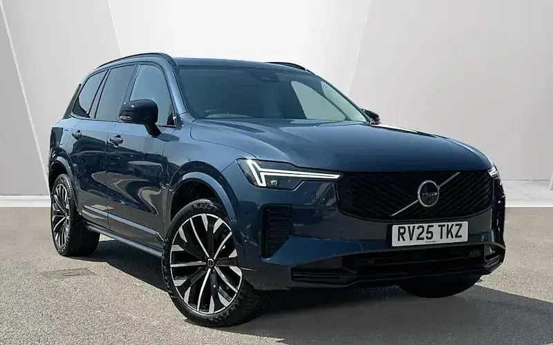 Used Volvo XC90 Plus 250 HP (183 kW) 2025 SUV