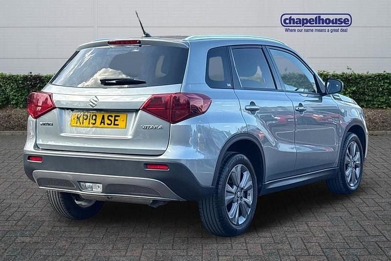 Second-hand Suzuki Vitara SZ-T 140 CP (102 kW) 2019 Gri SUV